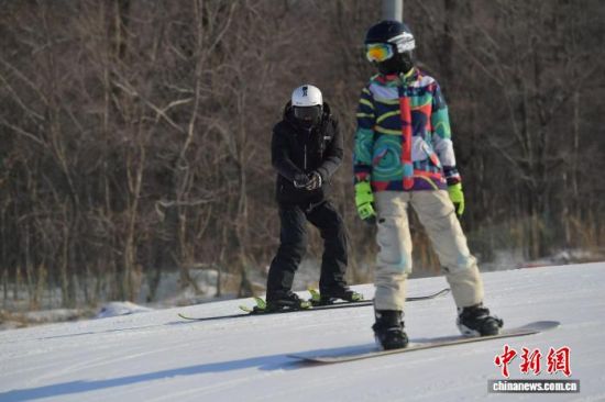 ��ѩ��(��i)�������ڼ����е�ѩ��(ch��ng)��ѩ��(�Y�ψD)���� �z